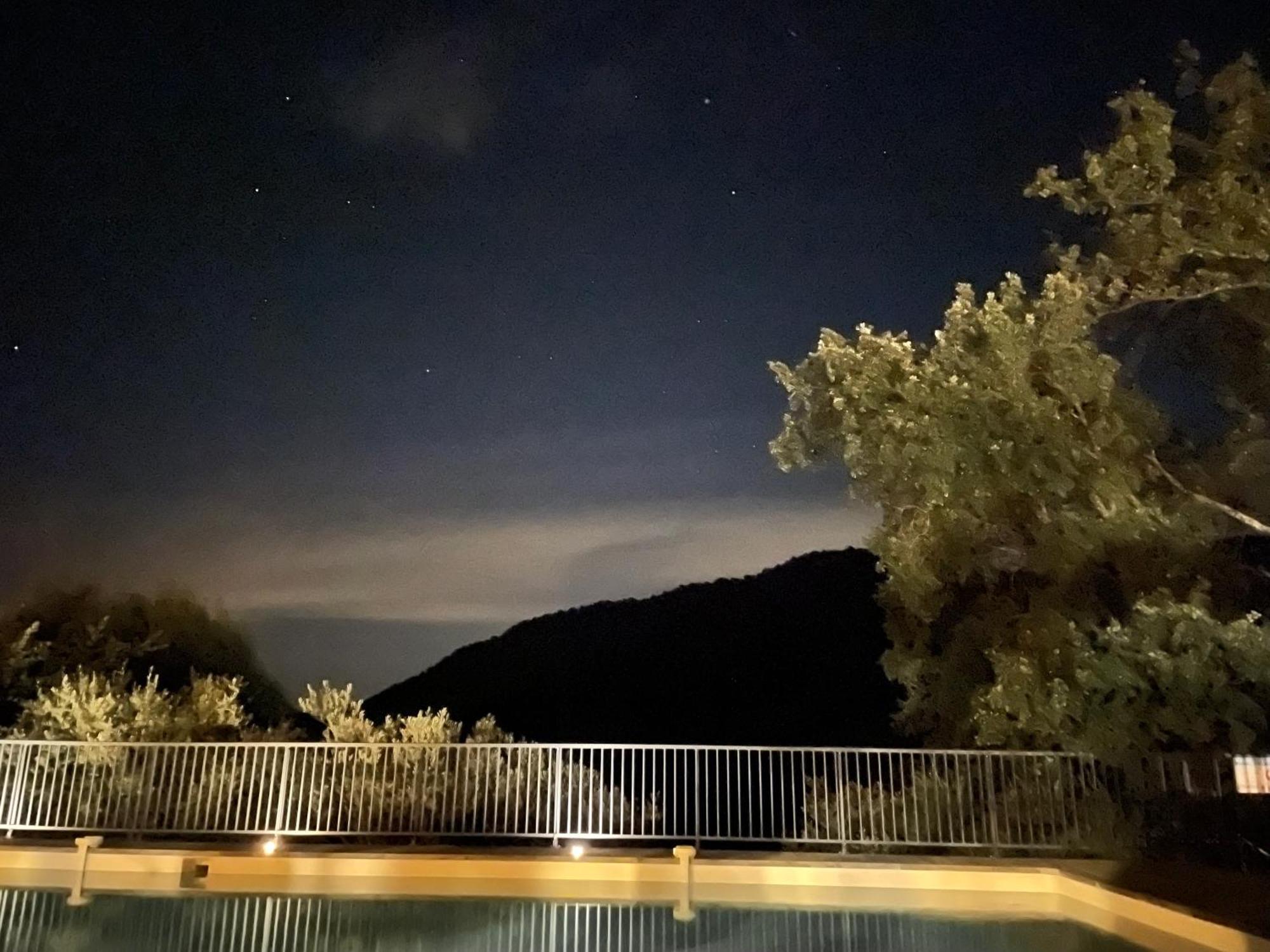 דירות סאלרן Les Mazets De La Cascade מראה חיצוני תמונה